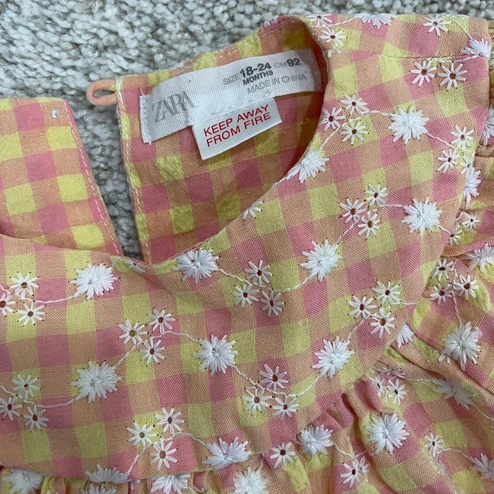 Zara Spring Flower bundle - Picture 4 of 9